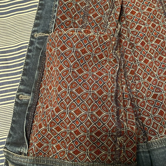 Jean Jacket - Picture 7 of 8